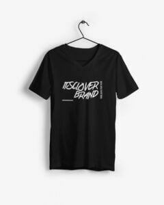 Its clover Men's V-Neck Half Sleeve T-shirt