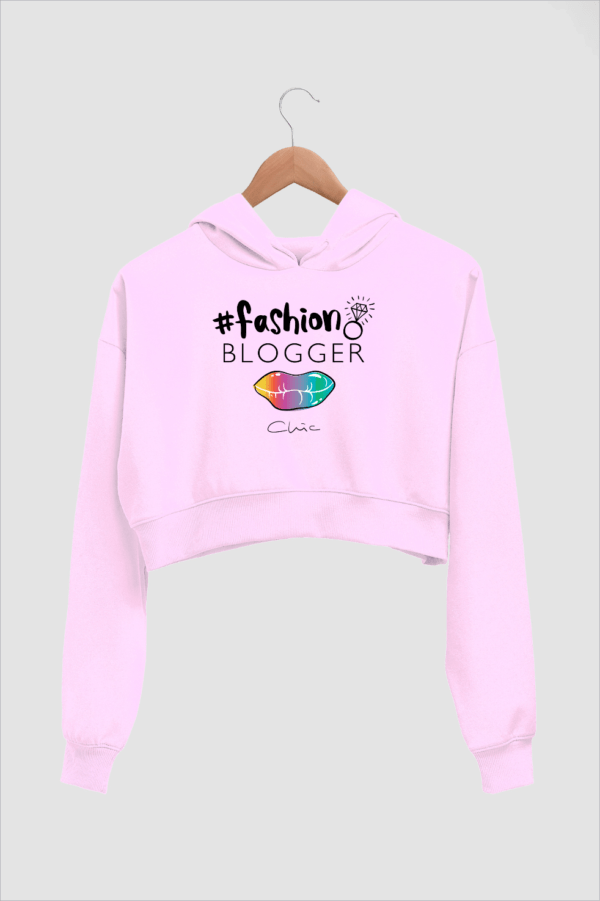 Fashion Blogger Women's Crop Hoodie - Its Clover