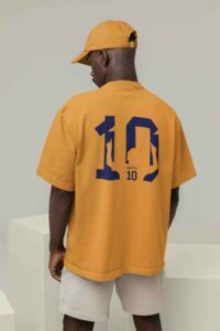 back-view-itsclover-of-a-man-wearing-an-oversized-tee