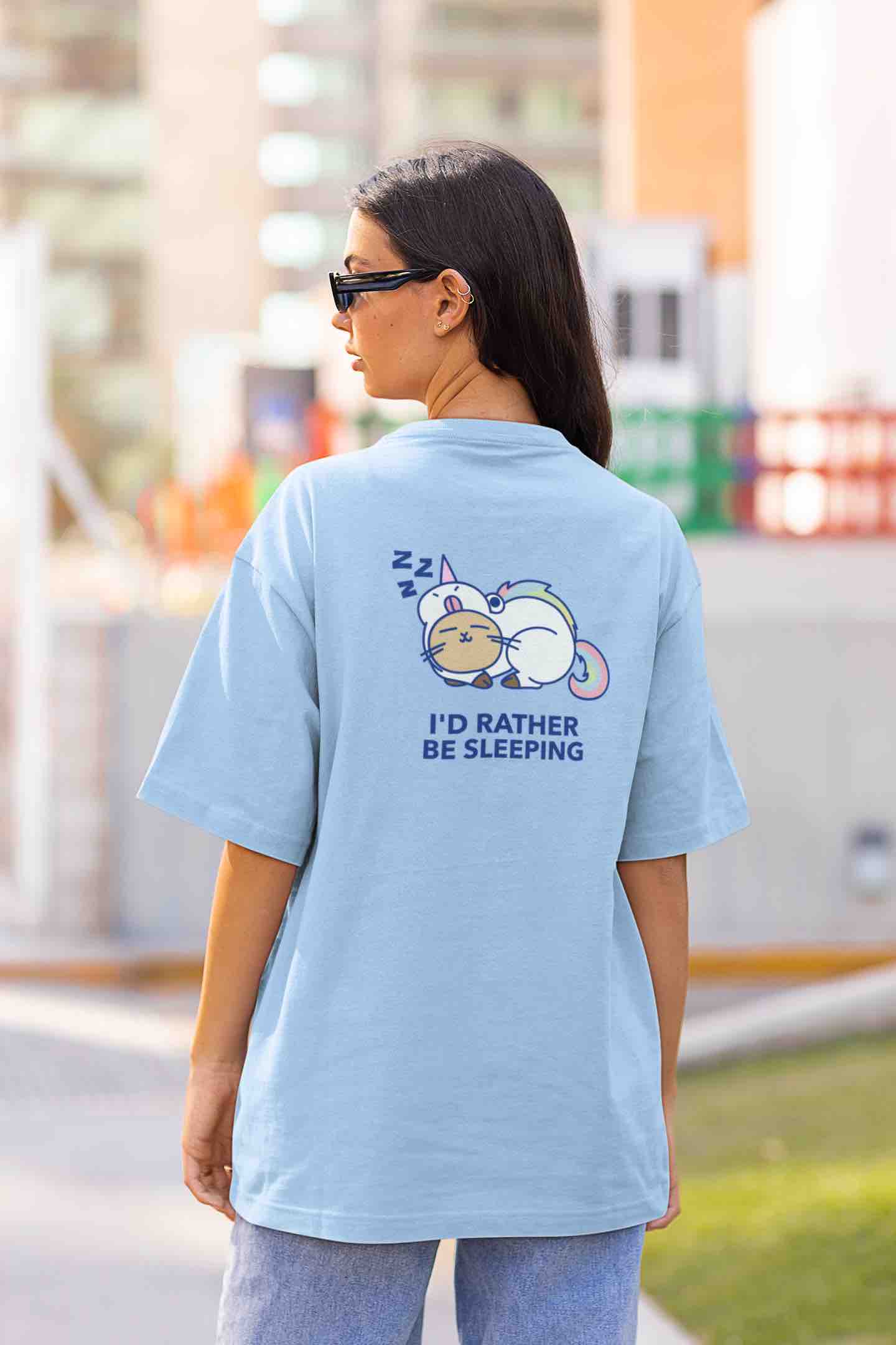 back-view-mockup-of-a-woman-in-an-oversized-t-shirt-on-the-street-m25267 (6) copy woman-in-an-oversized-t-shirt-itsclover